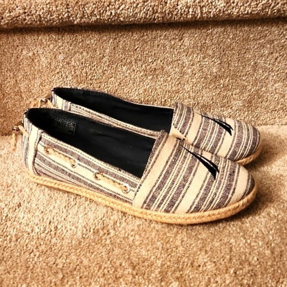 Nautica "Rudder J-Class" Blue & White Stripe Espadrille Flat Slip-ons Size 7.5